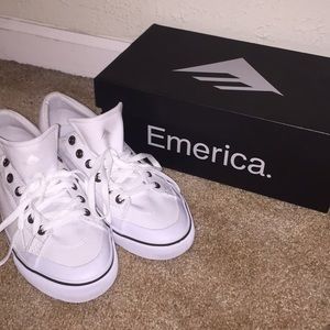 EMERICA indicator lows size 8. NEW. Skateboarding